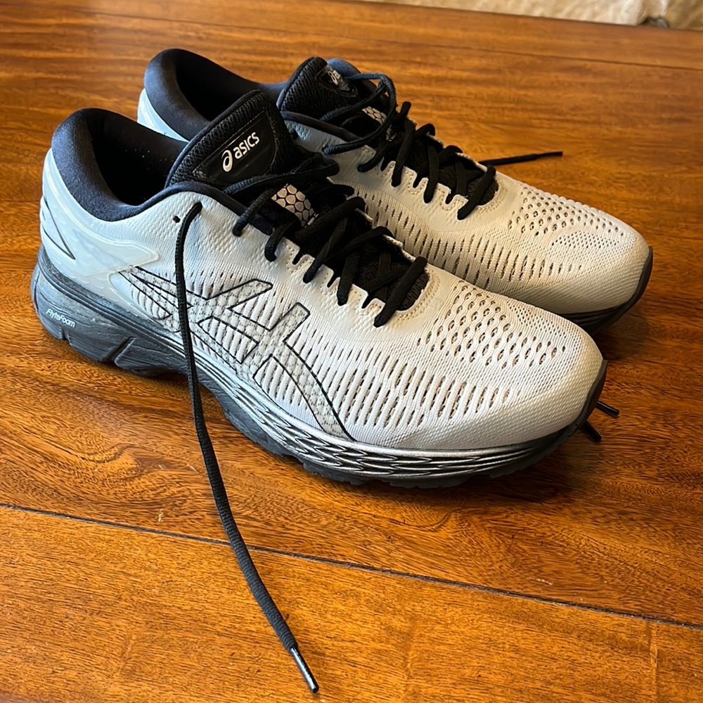 ASICS gel kayano